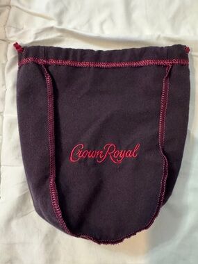 Authentic 2024 Limited Edition Crown Royal BlackBerry drawstring bag (1)